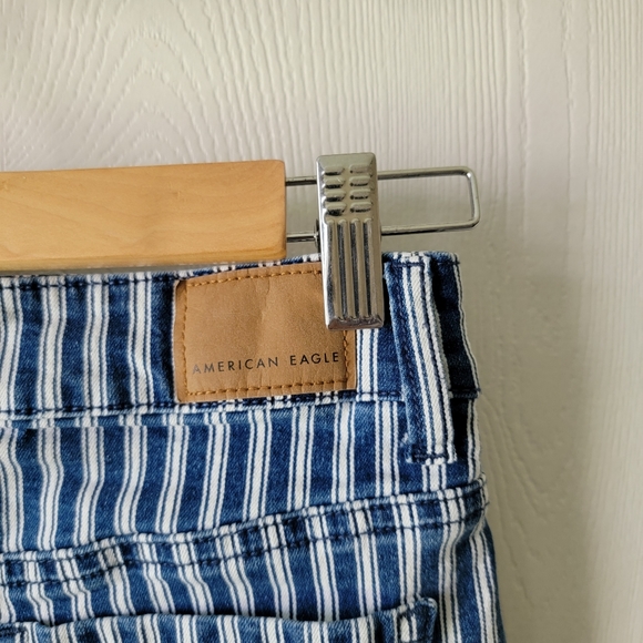 American Eagle Hi Rise Shortie - Picture 4 of 8